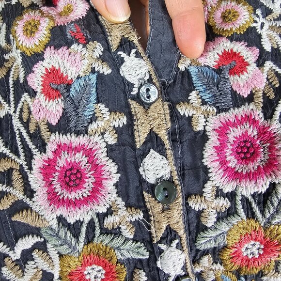 Johnny Was Arianna Floral Embroidered LS Tunic Blouse XL Gray Boho Relaxed Flowy - Picture 10 of 11